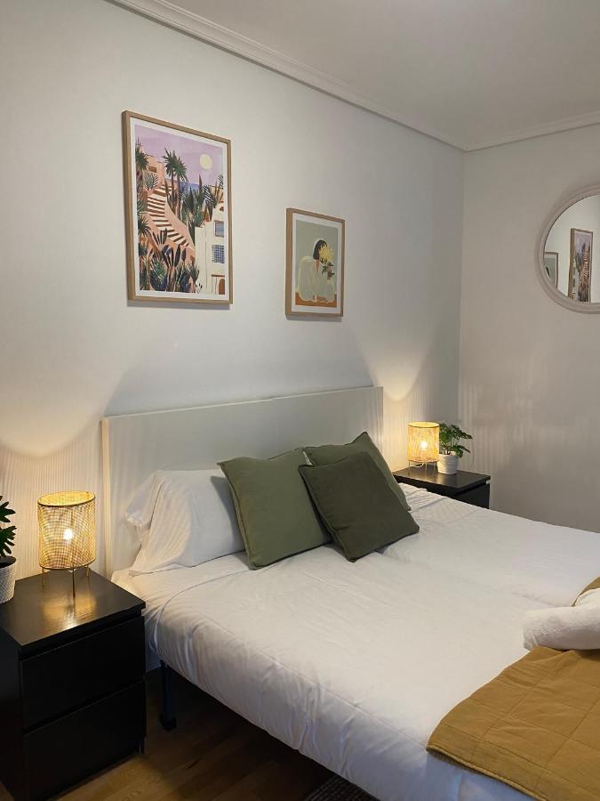 Apartamento Amplio Y Central A Pie De Playa La Concha Сан-Себастьян Экстерьер фото